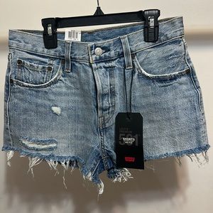 Levi’s 501 mid rise shorts